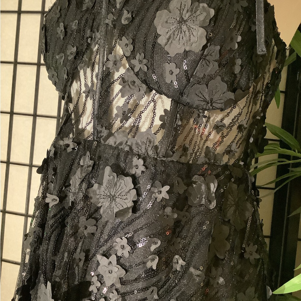 Jump Apparel
3D Floral With Sequins Dress, size 9/10 - Picture 3 of 5